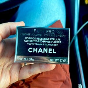 Chanel Le Lift Pro